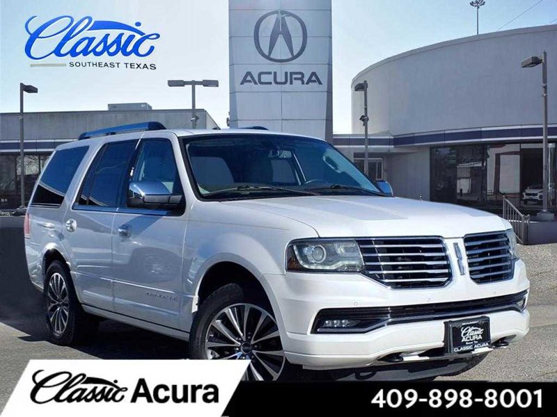 Used 2015 Lincoln Navigator 2WD image 1