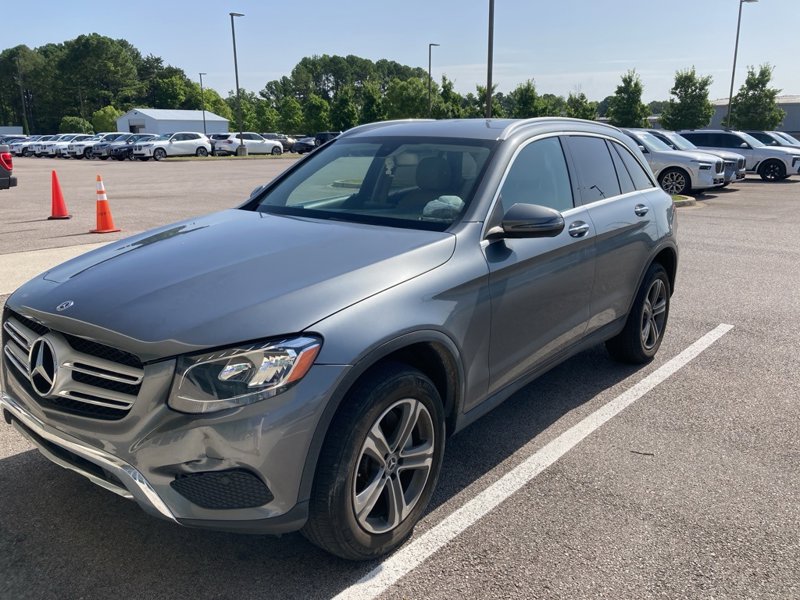 Used 2019 Mercedes-Benz GLC 300 image 1