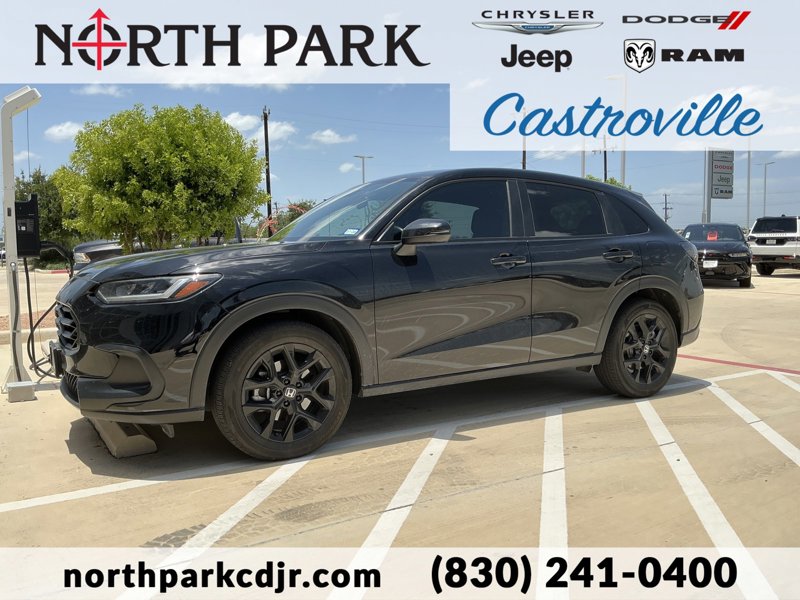 Used 2024 Honda HR-V Sport image 1