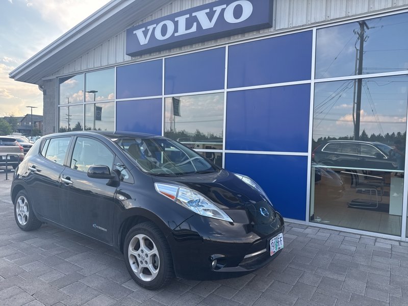 Used 2012 Nissan Leaf SL image 1