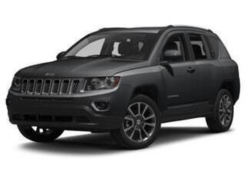 Used 2014 Jeep Compass Latitude image 1