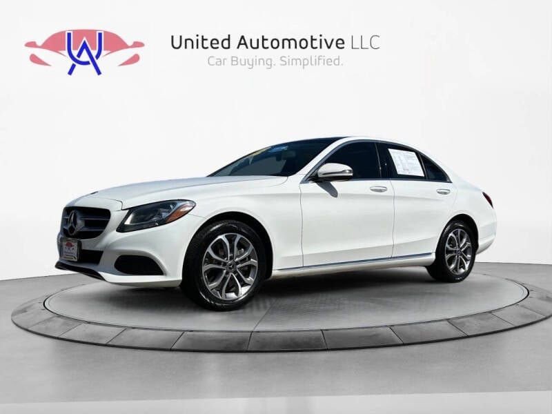 Used 2017 Mercedes-Benz C 300 4MATIC Sedan image 1