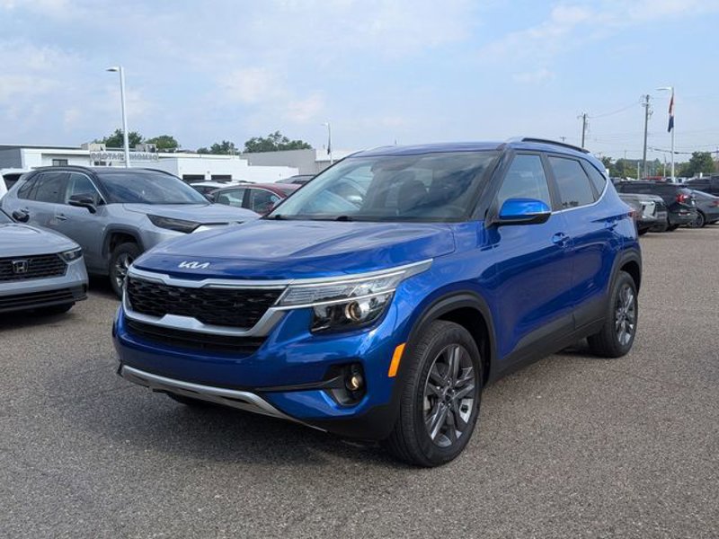 Certified 2023 Kia Seltos S w/ Navigation Package image 1