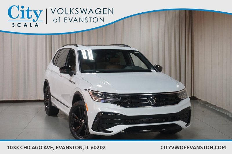 Certified 2024 Volkswagen Tiguan SE R-Line image 1