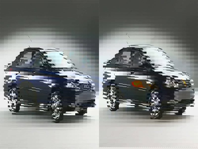 Used 2005 Toyota Corolla CE image 1