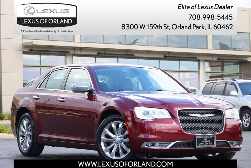 Used 2019 Chrysler 300 Limited image 1