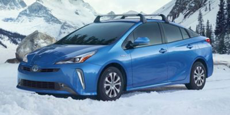 Used 2020 Toyota Prius LE image 1