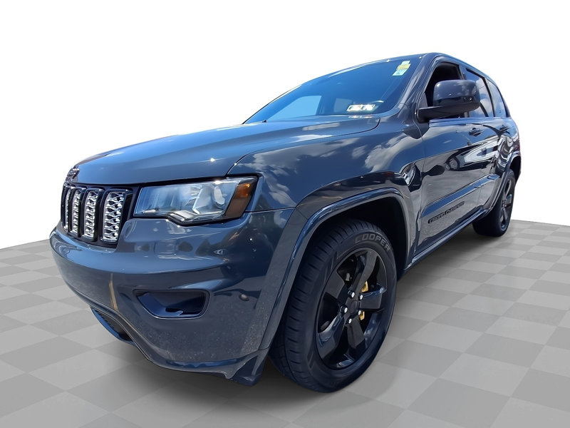 Used 2018 Jeep Grand Cherokee Altitude image 1