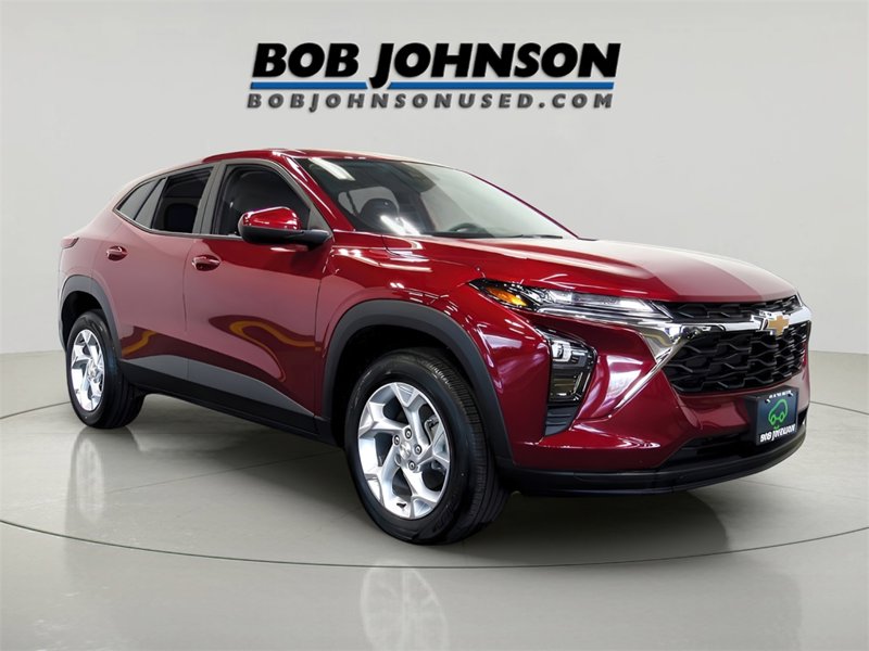 Certified 2024 Chevrolet Trax LS w/ LS Convenience Package image 1