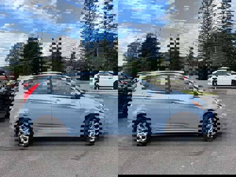 Used 2014 Hyundai Accent GS image 1