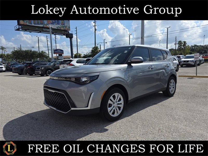 Certified 2023 Kia Soul LX image 1