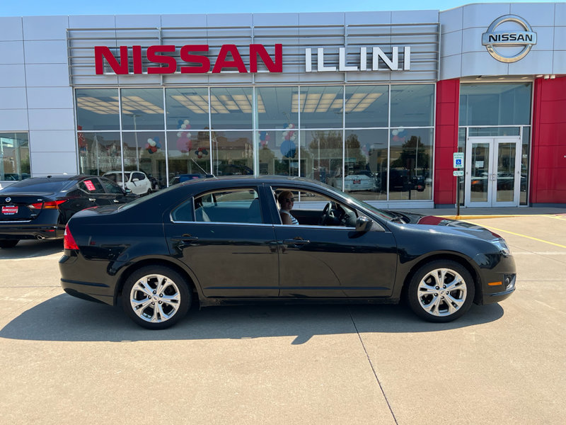 Used 2012 Ford Fusion SE image 1