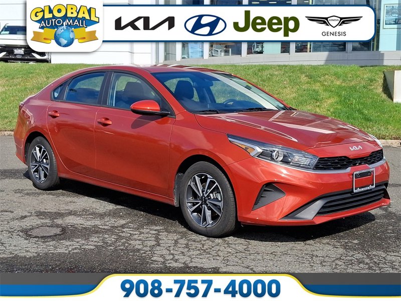 Used 2023 Kia Forte LXS image 1