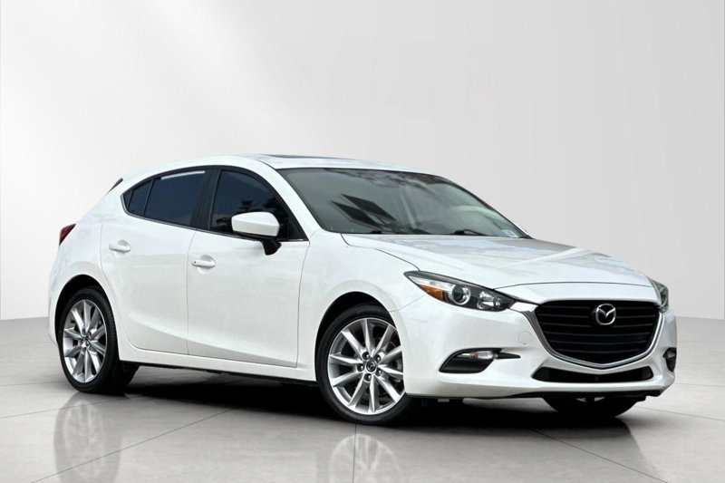 Used 2017 MAZDA MAZDA3 Touring image 1
