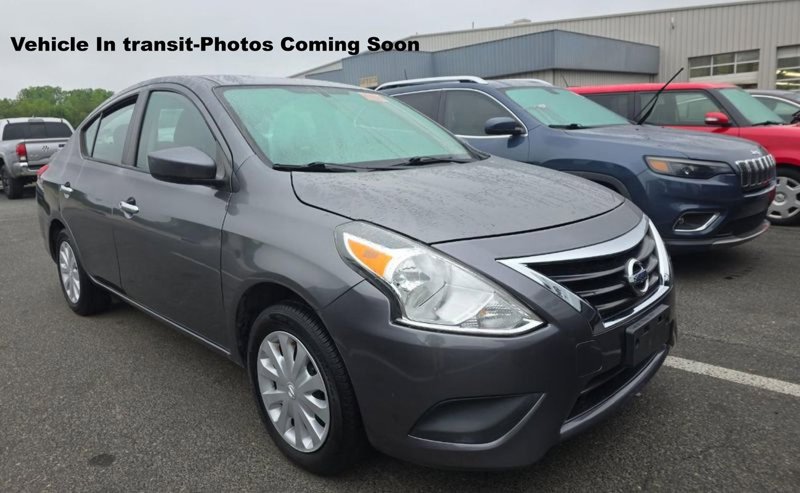 Used 2019 Nissan Versa SV image 1