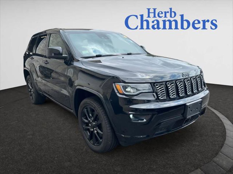 Certified 2021 Jeep Grand Cherokee Laredo X image 1
