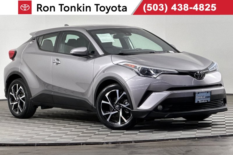 Used 2018 Toyota C-HR XLE image 1