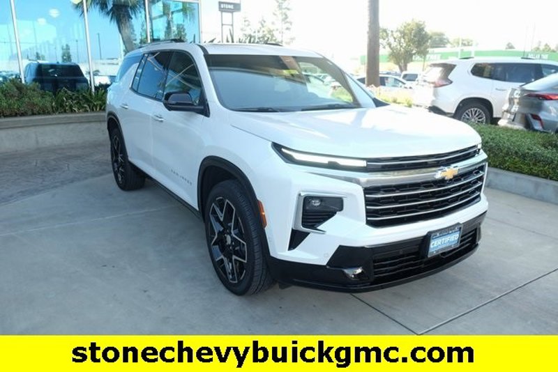 Certified 2025 Chevrolet Traverse High Country w/ LPO, Floor Liner Package image 1