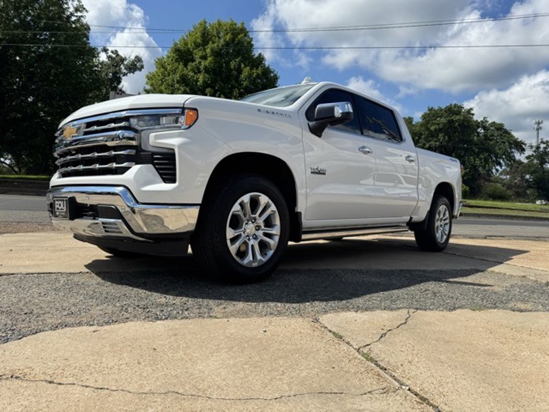 Certified 2024 Chevrolet Silverado 1500 LTZ w/ LTZ Convenience Package II image 1