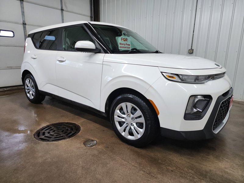 Used 2021 Kia Soul LX image 1