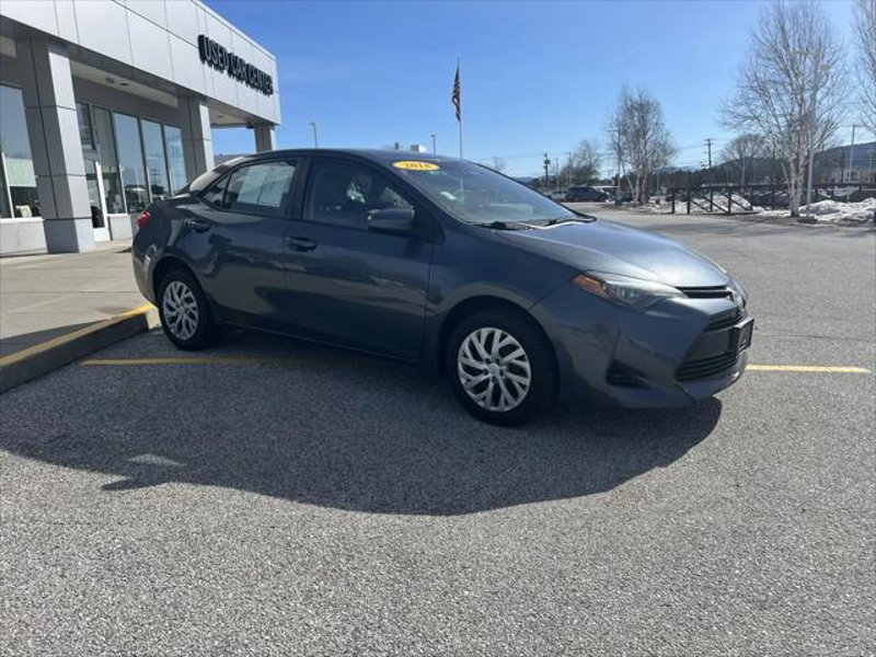 Used 2018 Toyota Corolla LE image 1