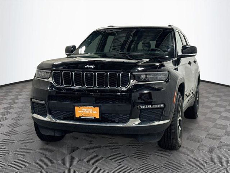 Certified 2024 Jeep Grand Cherokee L Limited w/ Luxury Tech Group II image 1