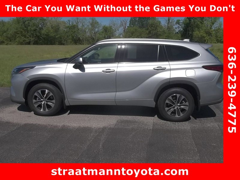 Certified 2021 Toyota Highlander XLE image 1