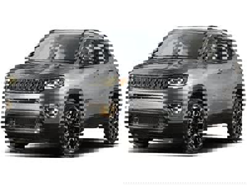 Used 2017 Jeep Compass Latitude w/ Popular Equipment Group image 1