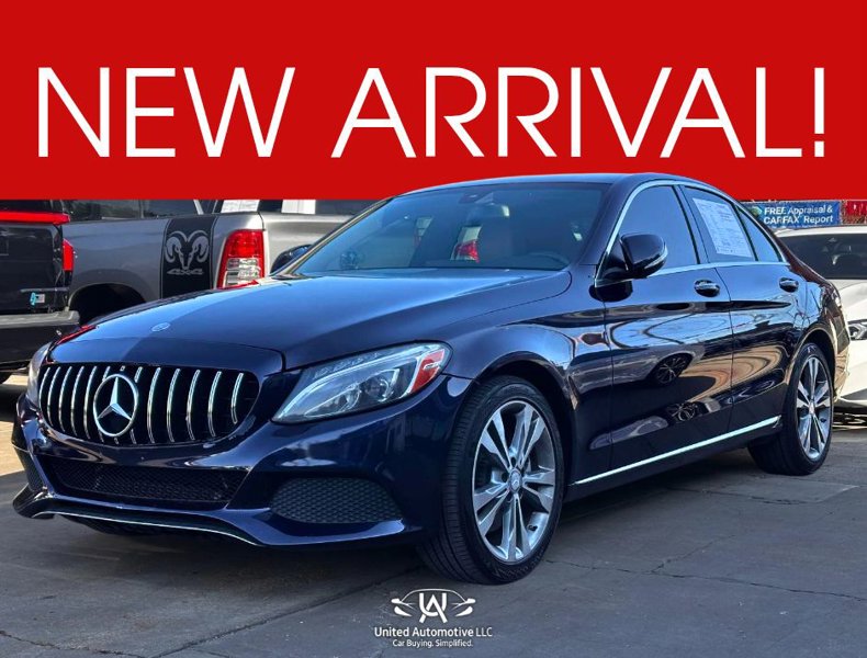Used 2015 Mercedes-Benz C 300 4MATIC Sedan image 1