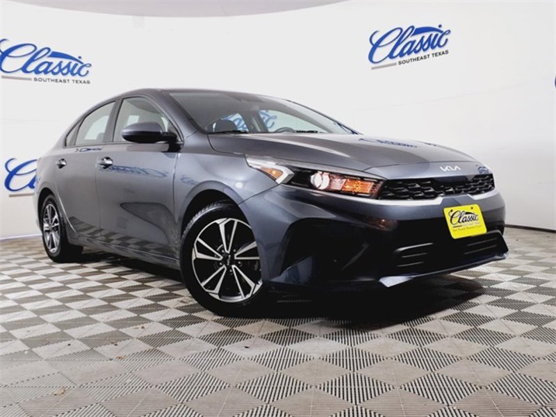 Certified 2023 Kia Forte LXS image 1