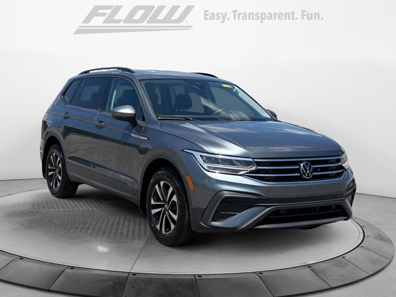 Used 2022 Volkswagen Tiguan S image 1