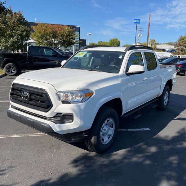 Used 2022 Toyota Tacoma SR image 1