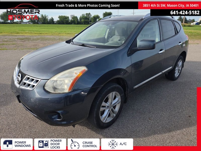 Used 2012 Nissan Rogue SV image 1