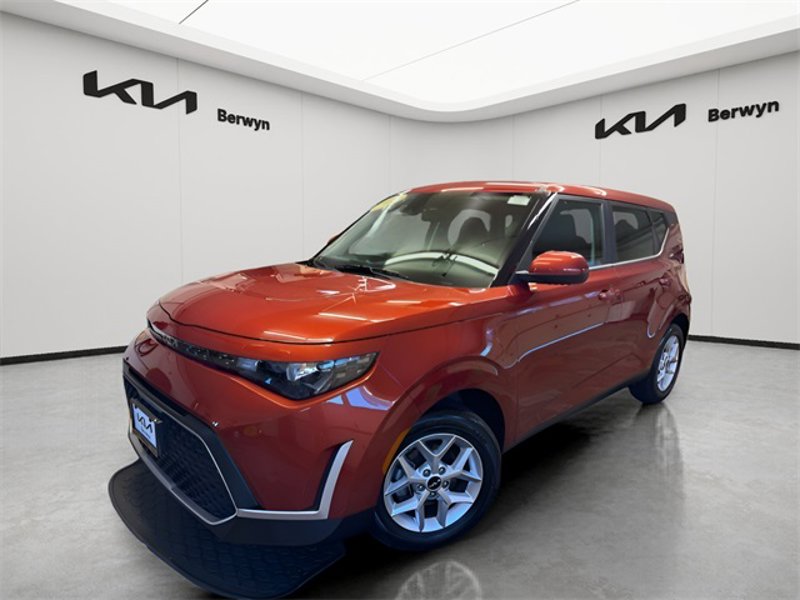 Certified 2023 Kia Soul LX w/ LX Technology Package image 1