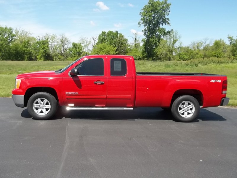 Used 2013 GMC Sierra 1500 SLE w/ Power Tech Package image 1