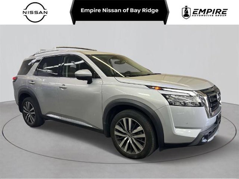 Certified 2023 Nissan Pathfinder Platinum w/ Cargo Package image 1