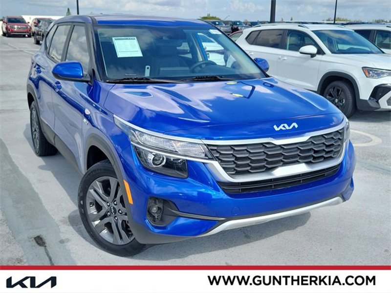 Certified 2023 Kia Seltos LX image 1