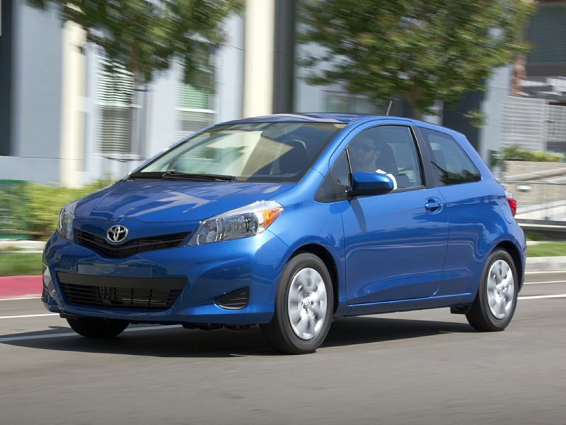 Used 2014 Toyota Yaris L image 1