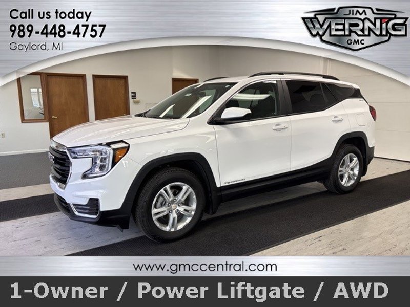 Certified 2022 GMC Terrain SLE w/ Driver Convenience Package image 1