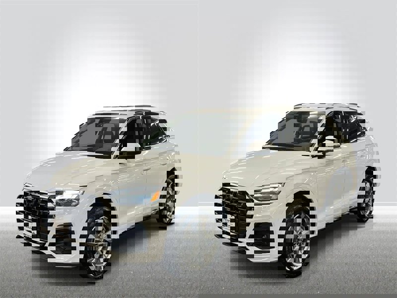 Certified 2025 Audi Q5 2.0T Premium image 1