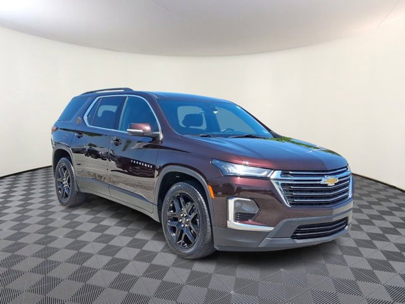 Certified 2023 Chevrolet Traverse LT image 1