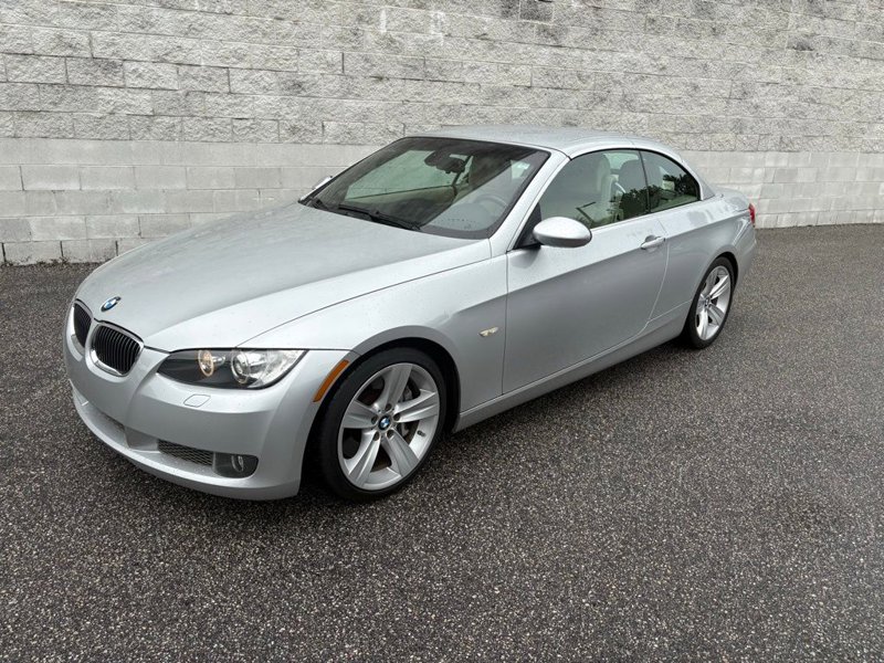 Used 2008 BMW 335i Convertible image 1