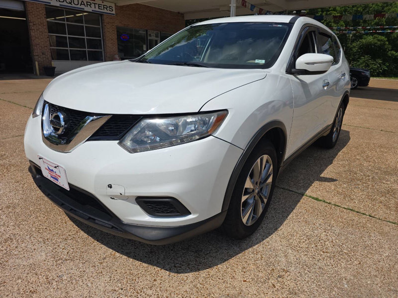 Used 2015 Nissan Rogue S image 1