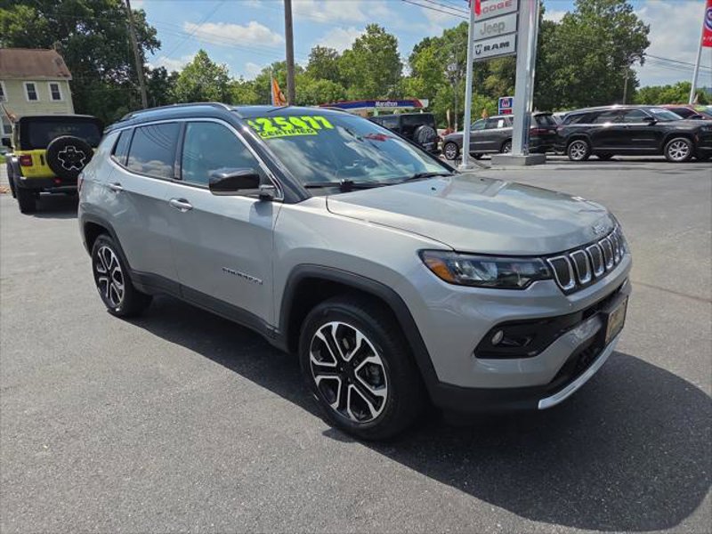 Certified 2022 Jeep Compass Limited image 1