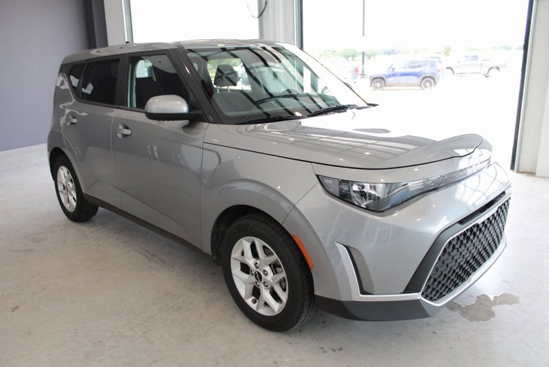 Certified 2023 Kia Soul LX w/ Option Group 015 image 1