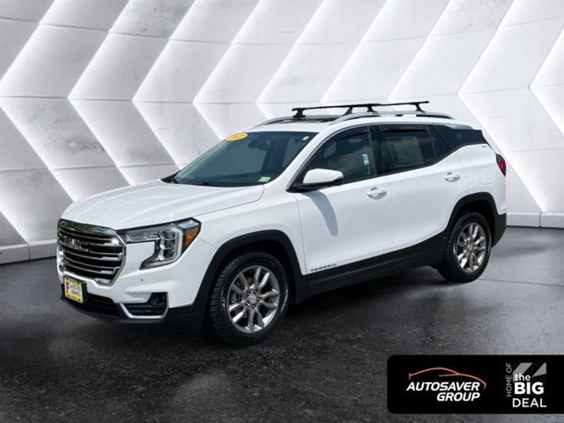 Certified 2022 GMC Terrain SLT w/ Infotainment Package II image 1