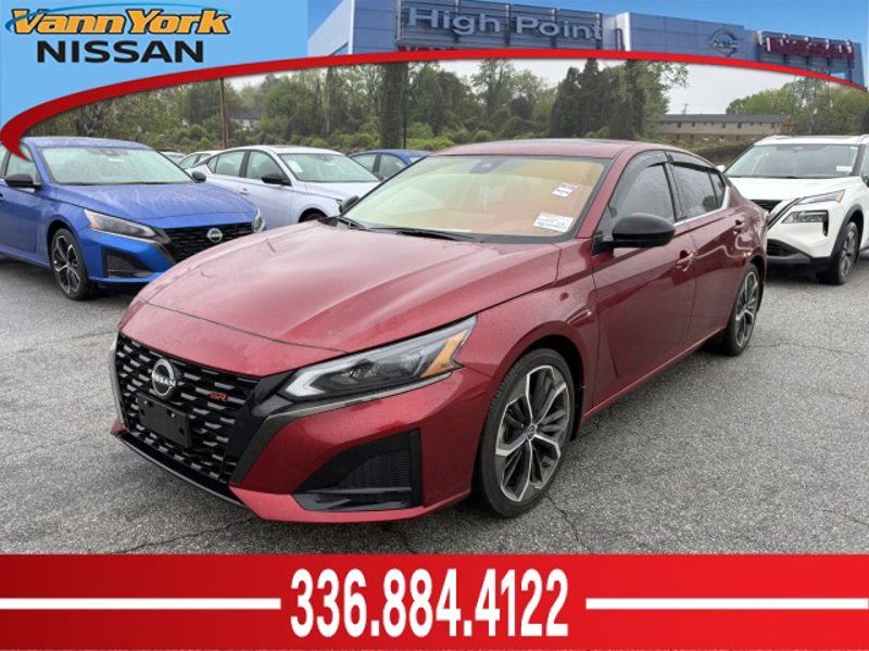 Certified 2023 Nissan Altima 2.5 SR w/ SR Premium Package image 1