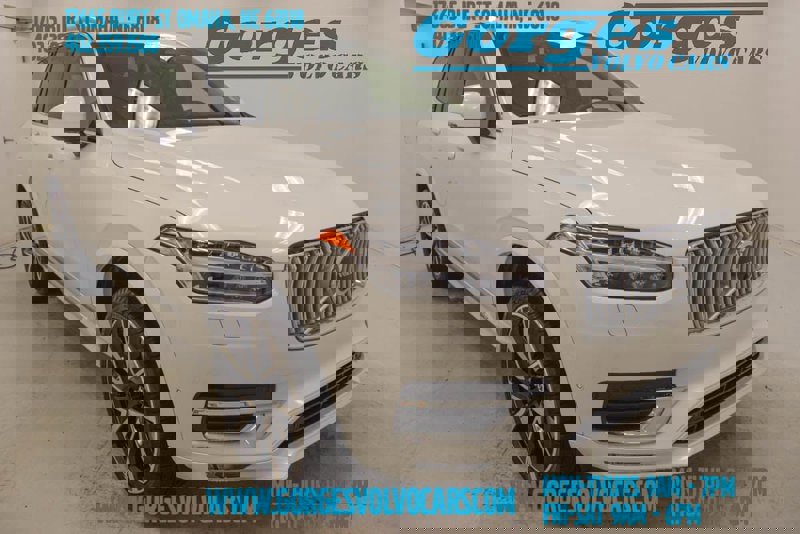 Certified 2025 Volvo XC90 B6 Plus image 1