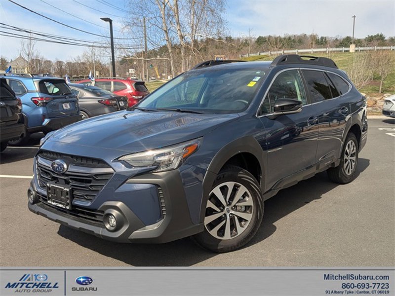 Certified 2025 Subaru Outback Premium image 1