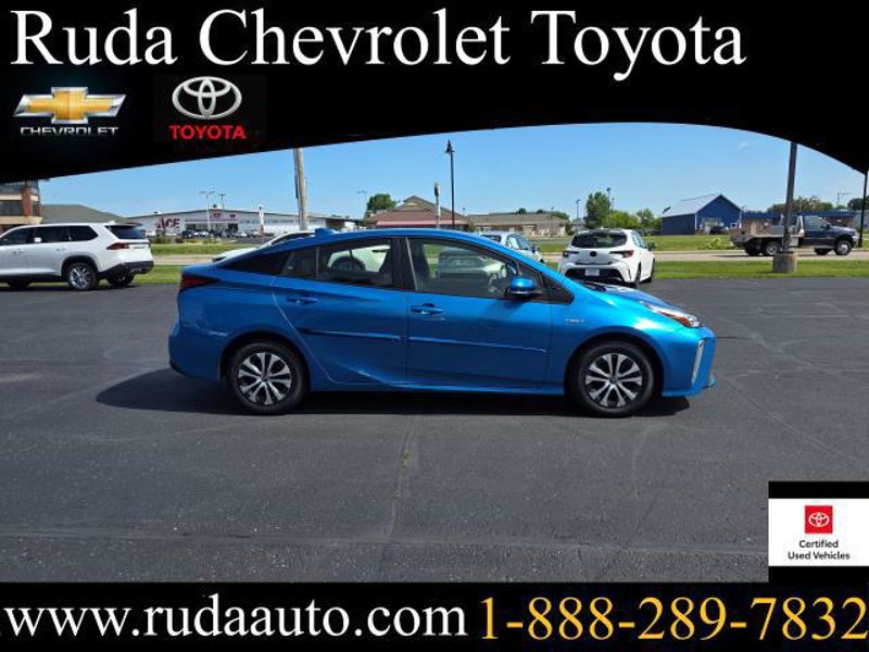 Certified 2022 Toyota Prius XLE image 1
